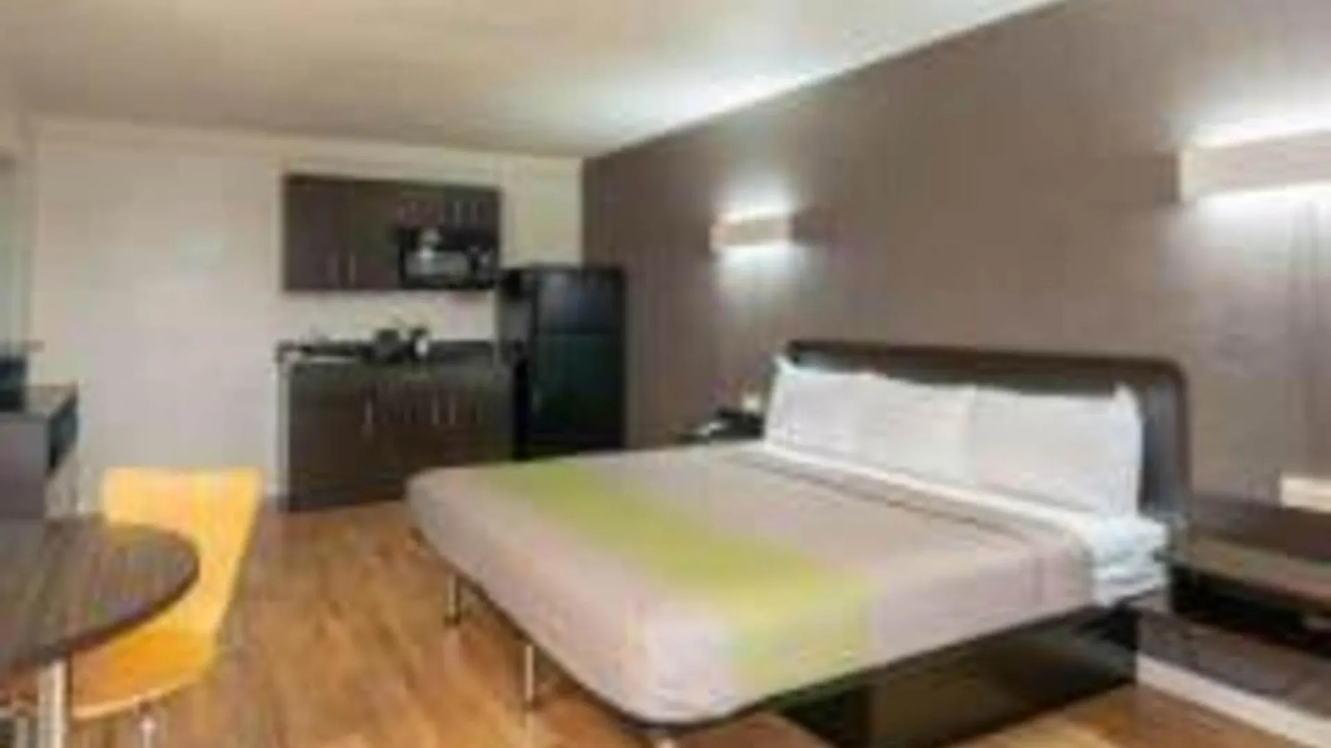 Staying Near Fort Worth Museum of Science: 7 Design Hotels Compared