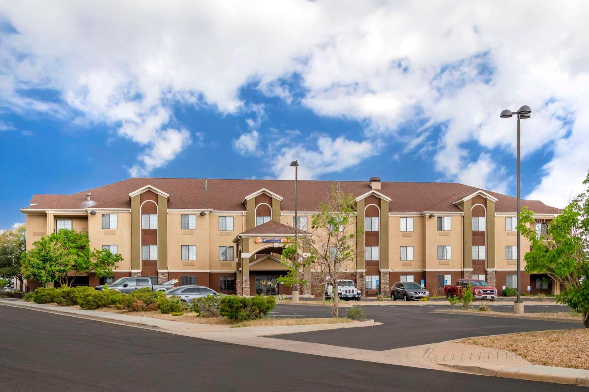 12 Top-Rated 4-Star Hotels In Colorado To Book Now