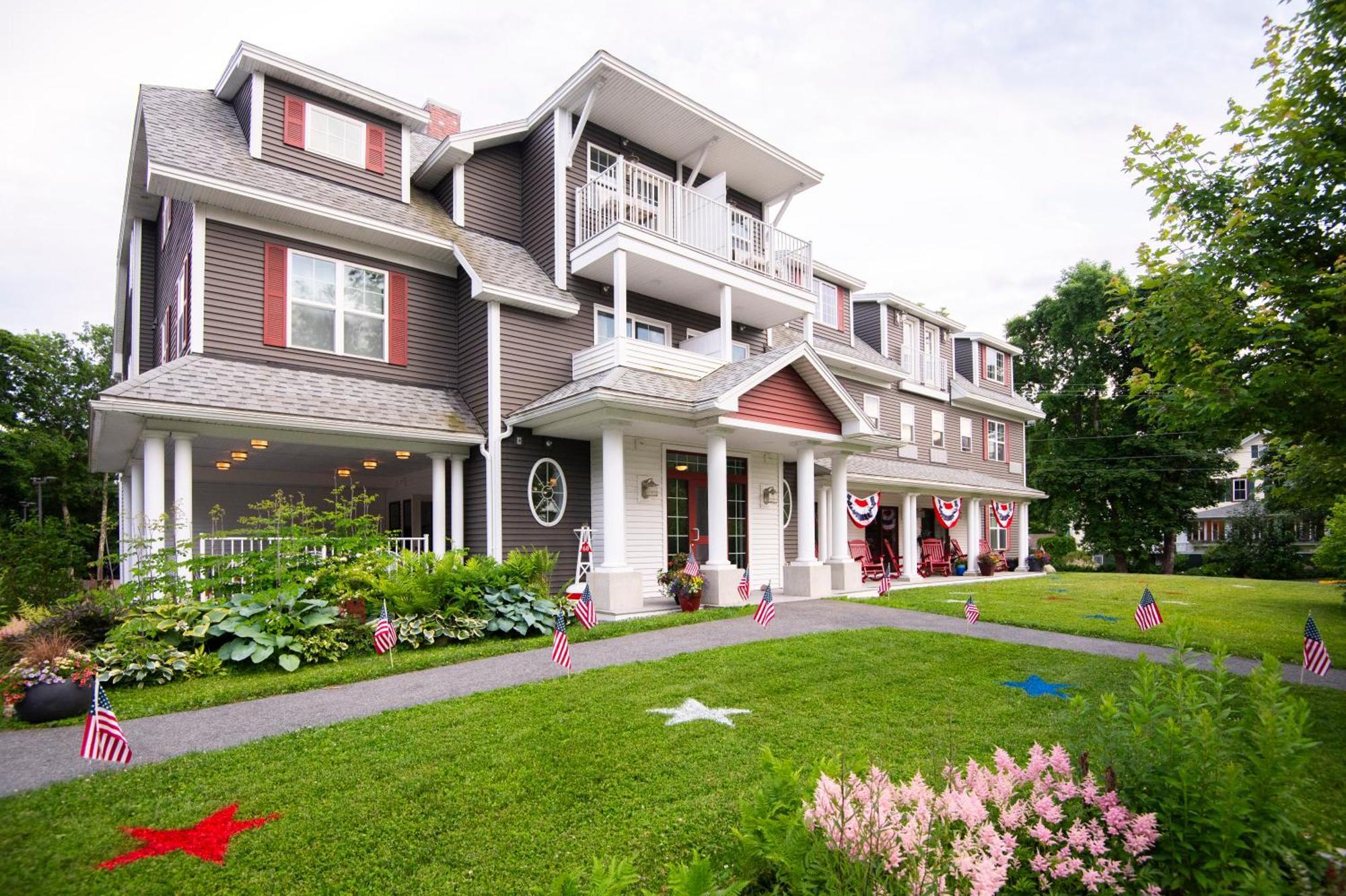 6 Central Hotels Near Acadia National Park for Easy Access